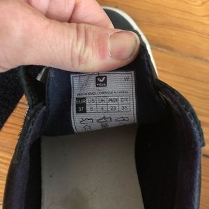 Veja women’s sneakers black size 6/7 37